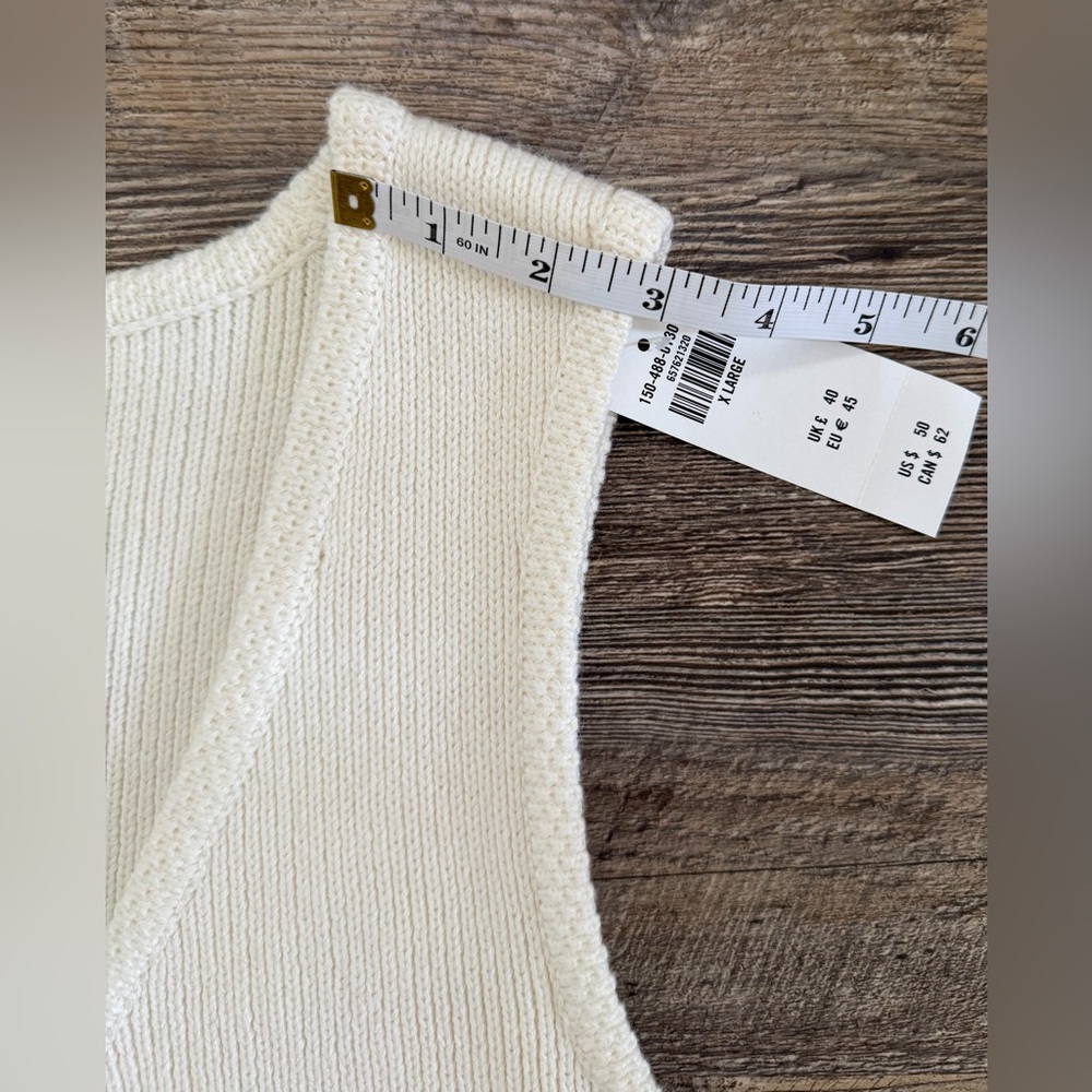 Abercrombie & Fitch size XL MARA Rib Knit Crest Button Up Sweater Vest in Cream - Picture 10 of 12
